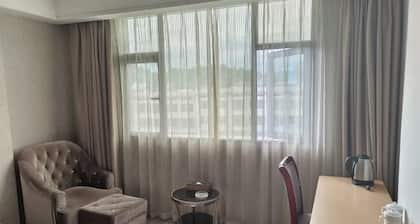 Sunshine 100 Boutique Hotel