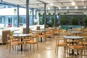 Restaurant - Metropolis Hotel (Sanya Bay Coconut Dream Corridor) (Sanya)