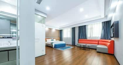 Longding Business Hotel