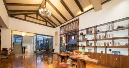 Yirui Spring and Autumn Inn (Jianshui Ancient City Zhujia Garden Branch)