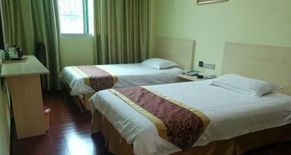 He Long Hotel