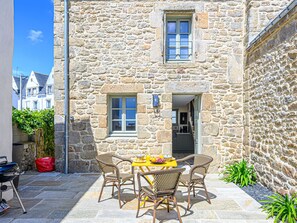 Outdoor dining - Vacation home Colary by Interhome (Carnac)
