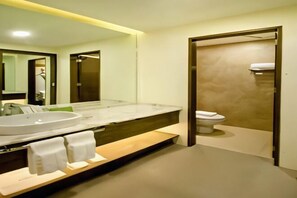 Bathroom - Boracay Haven Suites (Boracay Island)