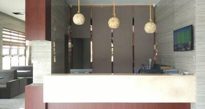 The Tophams Hotel Suez