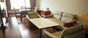 Yuzhong GongXiao Hotel