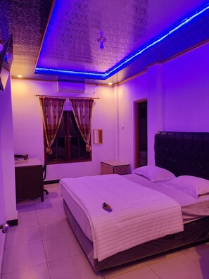 Phòng Exclusive, 1 giường đôi | Bộ đồ giường cao cấp, chăn bông, nệm cao su hoạt tính (memory foam) 