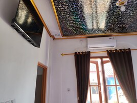 Ropa de cama de alta calidad, cubrecamas y colchones con efecto memoria 