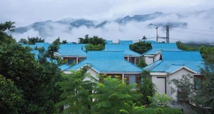 Shiguang Xiaozhu Hotel