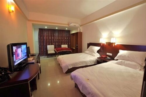 Zhaoping Liduoduo Business Hotel