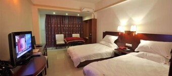 Zhaoping Liduoduo Business Hotel