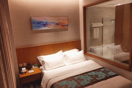 Dalian yuanfeng hotel