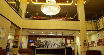 Jmunai Tourist Hotel