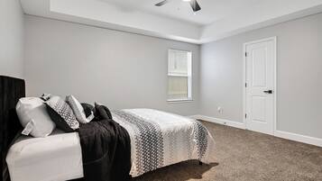 6 bedrooms, iron/ironing board, travel cot, free WiFi