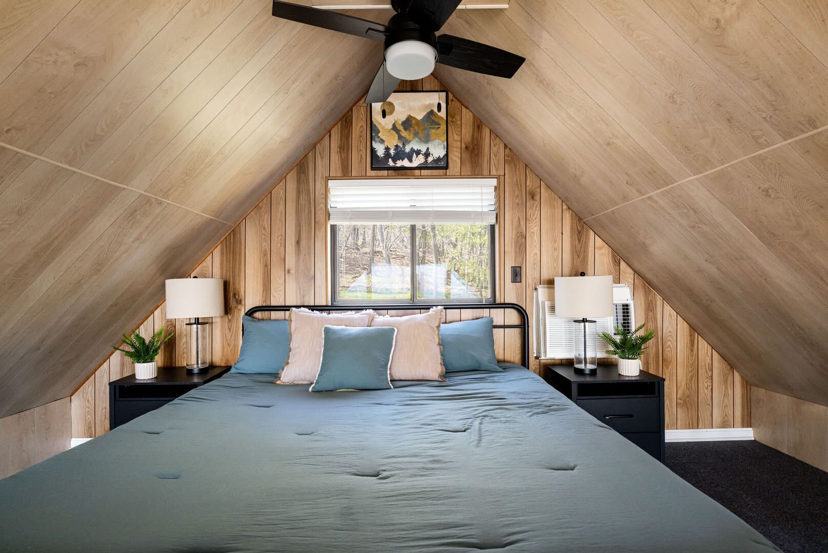 1 habitación, tabla de planchar con plancha, wifi y ropa de cama 