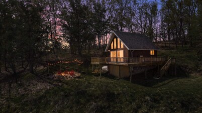 Chalet w Stunning Views, Hot Tub, Fire Pit, & WiFi