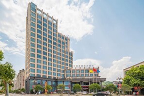 Exterior - Hualong Golden Key Hotel (Songxi)