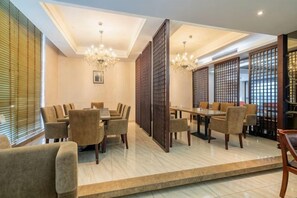 Unclassified image, 3 of 14, button - Hualong Golden Key Hotel (Songxi)