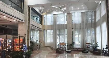 Hualong Golden Key Hotel