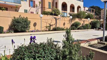 Enceinte de lâhĂ©bergement