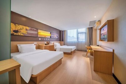 IU Hotel (Chongqing Fengdu Ghost City)