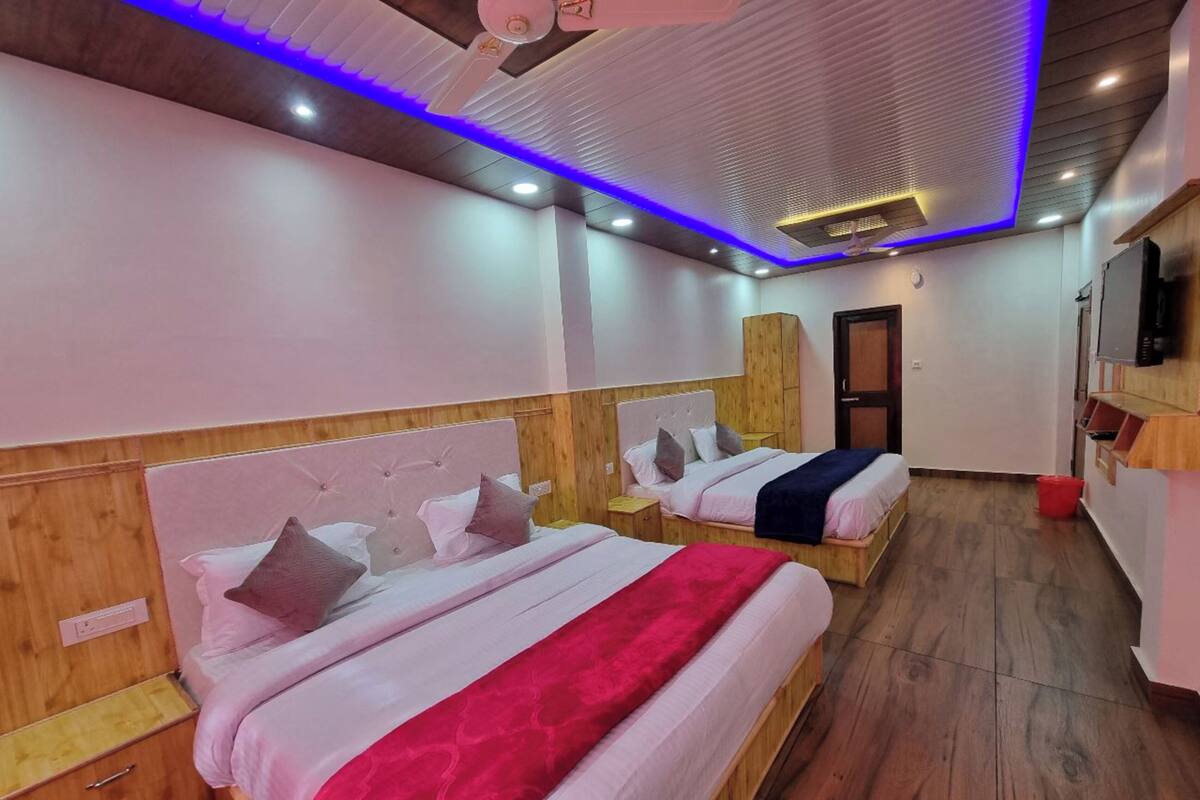 Family Room | 1 bedroom, free WiFi, bed sheets