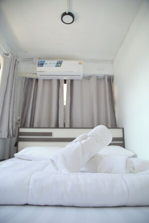 Economy Room | Free WiFi, bed sheets - Before we go (DonMueang) (Bangkok)
