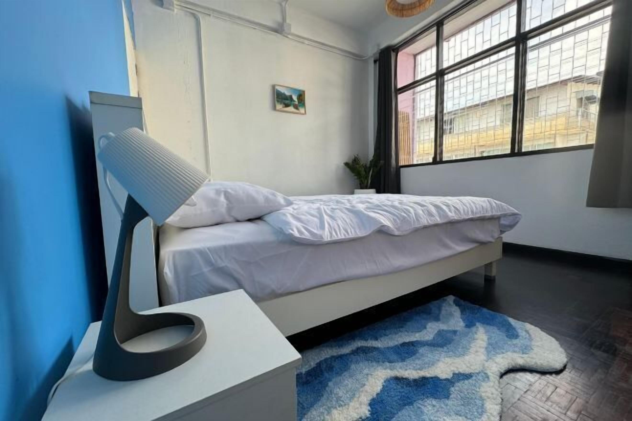 Free WiFi, bed sheets