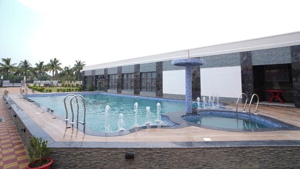 Outdoor pool - Lipi Resort and Spa (Kanthi)