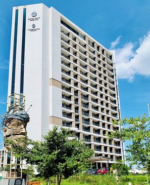 Exterior - Menlyn Maine Residence king sized bed studio - Central Park (Pretoria)