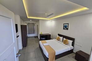 Unclassified image, 4 of 69, button - Seven Malai Residency (Devikolam)