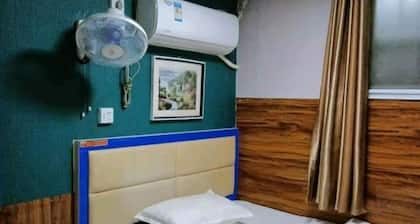 Optics Valley Affordable Apartment