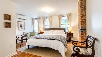 1 bedroom, iron/ironing board, free WiFi