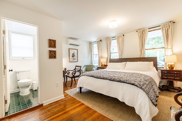 1 bedroom, iron/ironing board, free WiFi