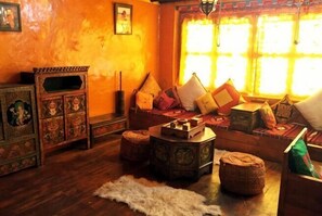 Interior - House of Shambhala Heritage Hotel (Lhasa)