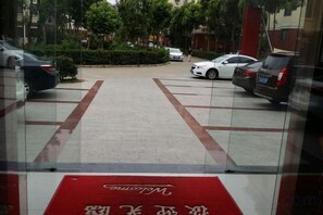 Khuôn viên nơi lưu trú