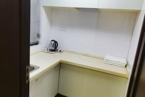 Room - Yancheng Xinyue Theme Hotel (Jiangsu Vocational College of Medicine Kangleyuan Branch) (Yancheng)