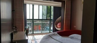 Yancheng Xinyue Theme Hotel (Jiangsu Vocational College of Medicine Kangleyuan Branch)