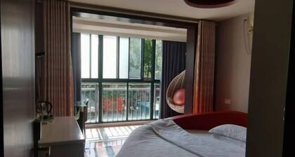 Yancheng Xinyue Theme Hotel (Jiangsu Vocational College of Medicine Kangleyuan Branch)