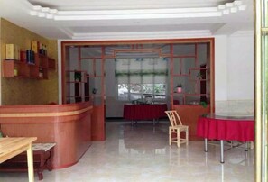 Dining - Luotian Impression Hongye Mountain Villa (Luotian County)