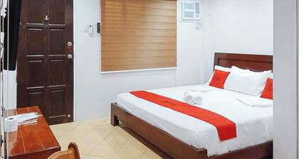 Reddoorz @ David's Travellers Inn Cavite