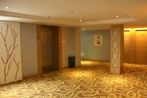 Unclassified image, 3 of 32, button - Jinyuwan Hotel (Dalian)