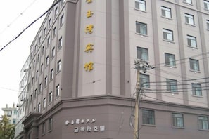 Unclassified image, 5 of 32, button - Jinyuwan Hotel (Dalian)