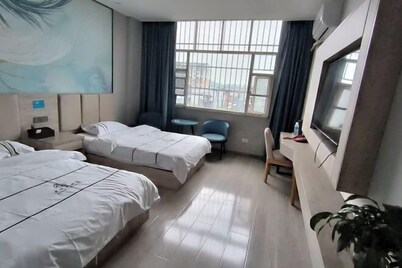 Zhengyue Hotel