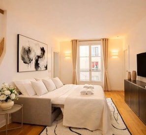 1 chambre, bureau, fer et planche à repasser, Wi-Fi