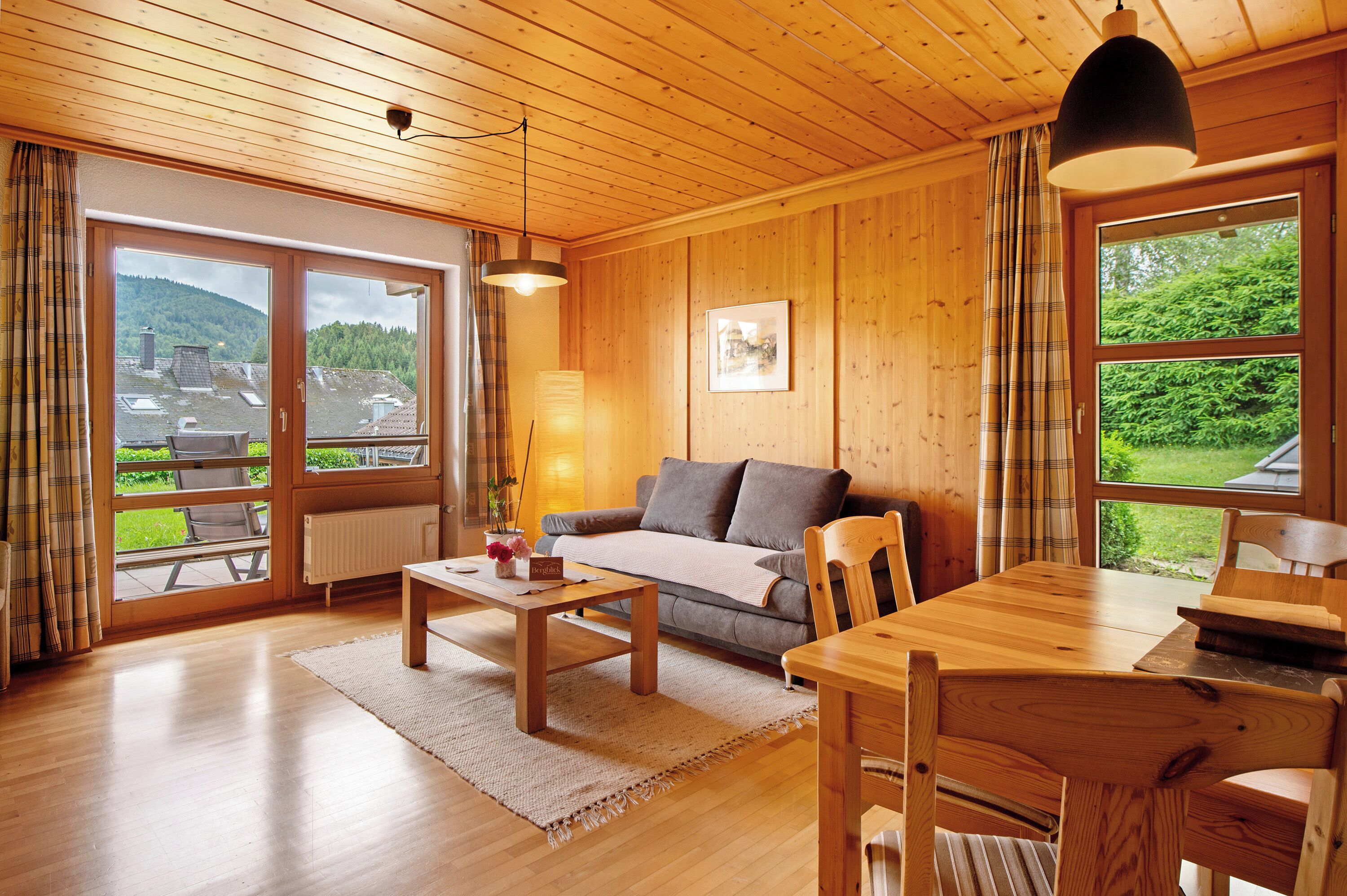 Fernseher, Stereoanlage