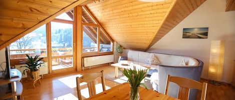 Télévision, chaîne hi-fi