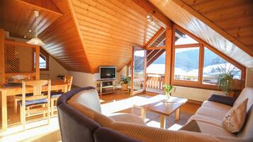 Fernseher, Stereoanlage