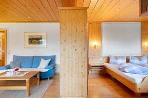 1 quarto, Wi-Fi de cortesia, roupa de cama