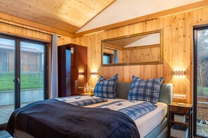 2 bedrooms, free WiFi, bed sheets, wheelchair access - Holiday Home 'Vogelsberger Zirbenstüberl' with Mountain View, Wi-Fi and Air Conditioning (Grebenhain)