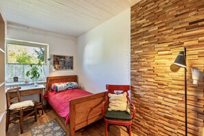 2 habitaciones, tabla de planchar con plancha y wifi gratis 